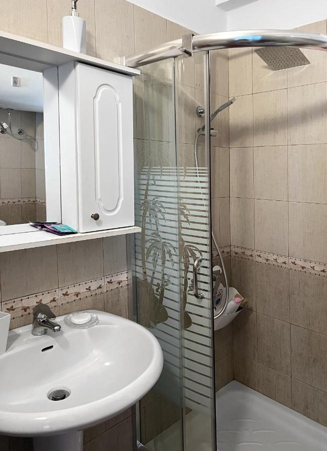 Casa Con Vista Mare 公寓 Vlore